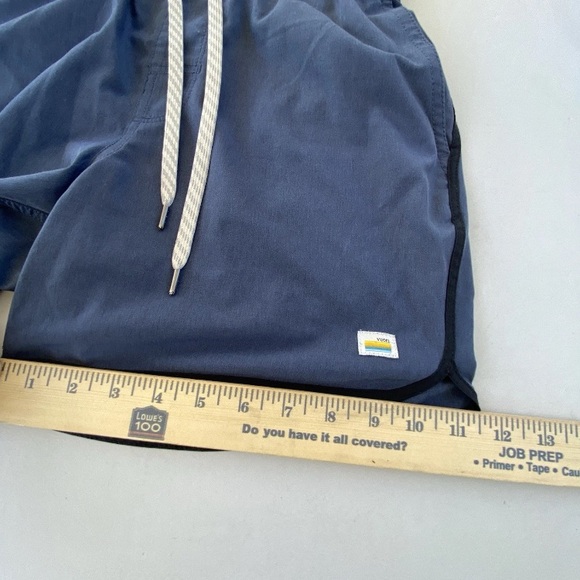 Sold Banks Short Patch Logo Men's Sz Small Hybrid Performance Unlined 5” Inseam - Picture 8 of 12